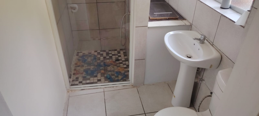5 Bedroom Property for Sale in Pellissier Free State